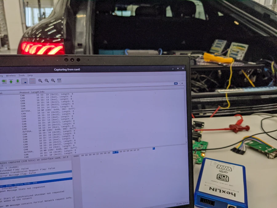 hexLIN Linux LIN USB connected to a car, showing wireshark trace of LIN frames